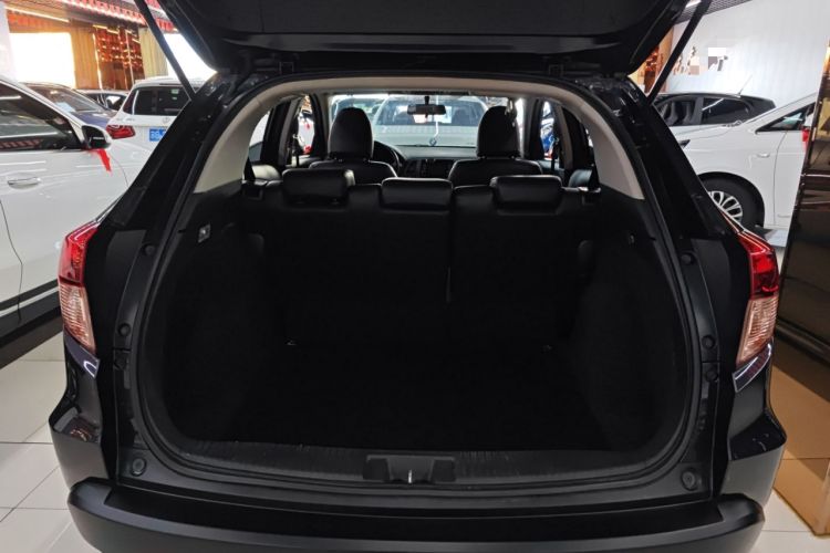 Used Honda Vezel 2018 1.5L CVT 2WD Technology Elite Model Trunk