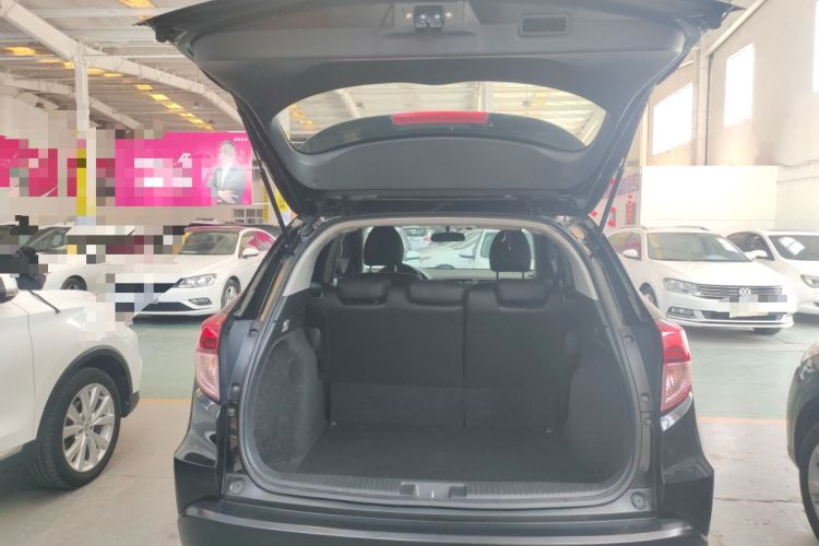 Used Honda Vezel 2018 1.5L CVT 2WD Technology Elite Model Trunk