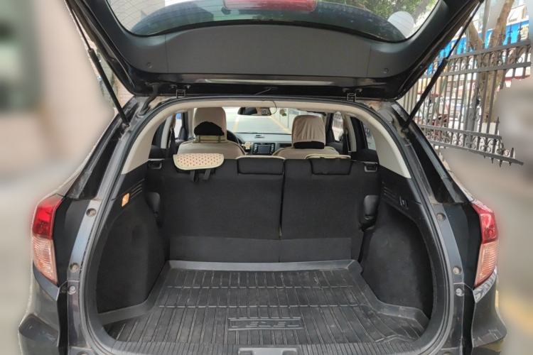 Used Honda Vezel 2018 1.5L CVT 2WD Technology Elite Model Trunk