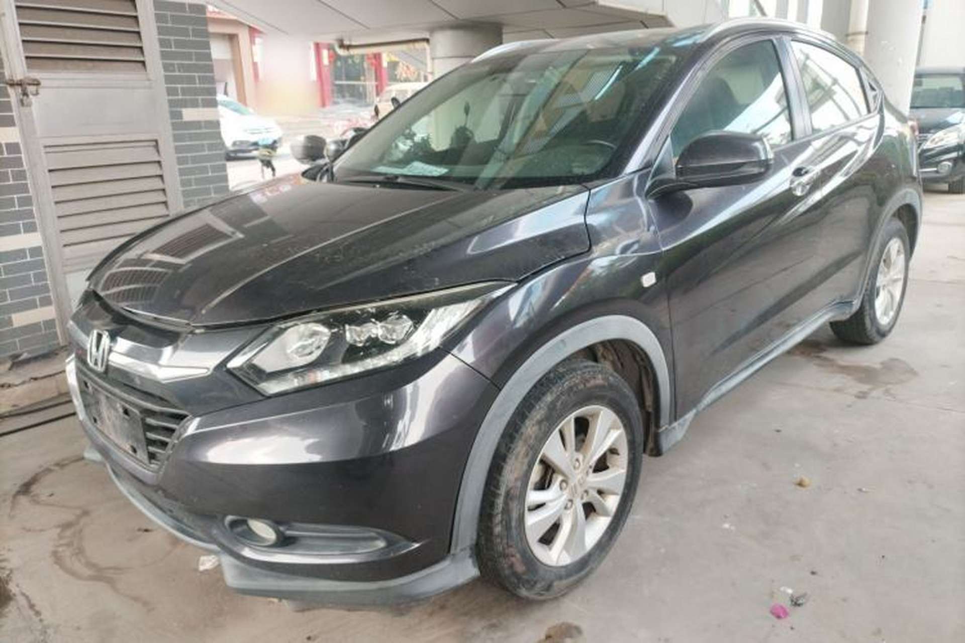 Used Honda Vezel 2018 1.5L CVT 2WD Technology Elite Model Front Left 45 Deg
