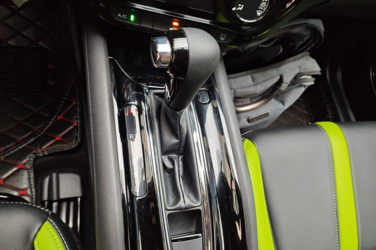 Used Honda Vezel 2018 1.5L CVT 2WD Technology Elite Model Gear Lever