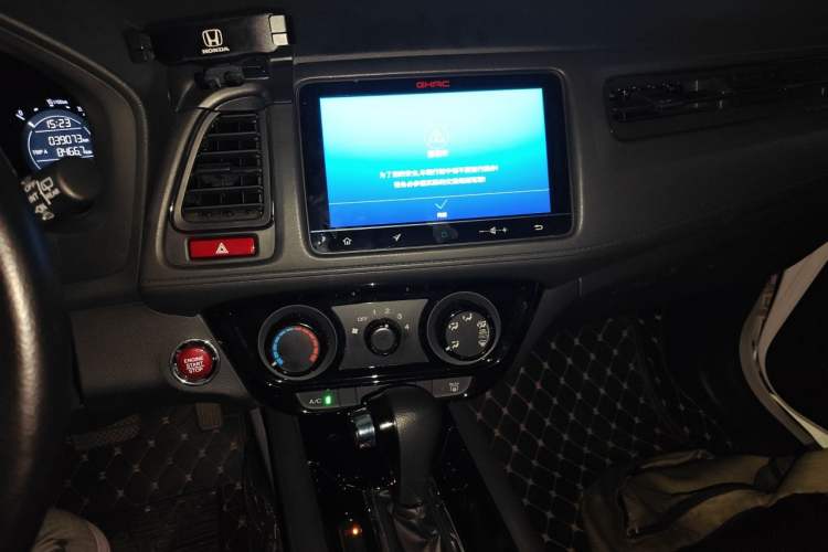 Used Honda Vezel 2018 1.5L CVT 2WD Technology Elite Model Audio And AC Panel
