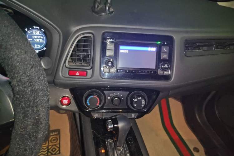 Used Honda Vezel 2018 1.5L CVT 2WD Technology Elite Model Audio And AC Panel