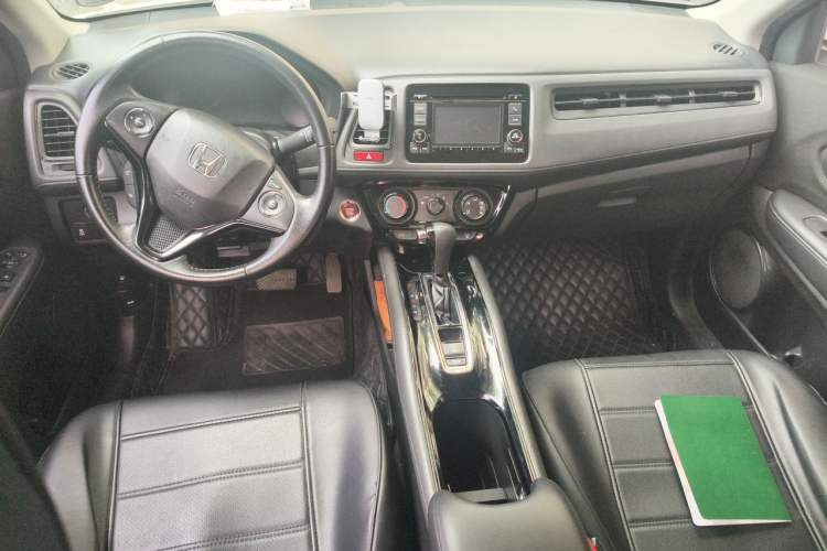 Used Honda Vezel 2018 1.5L CVT 2WD Technology Elite Model Center Console