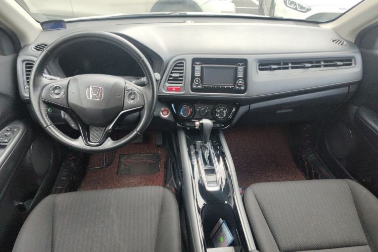 Used Honda Vezel 2018 1.5L CVT 2WD Technology Elite Model Center Console