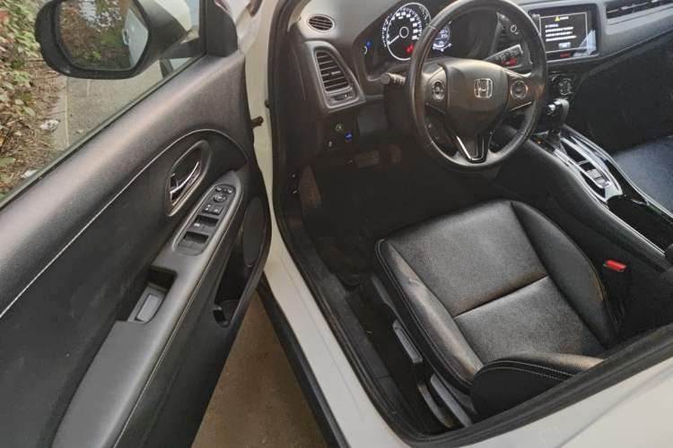 Used Honda Vezel 2018 1.5L CVT 2WD Technology Elite Model Driver Seat