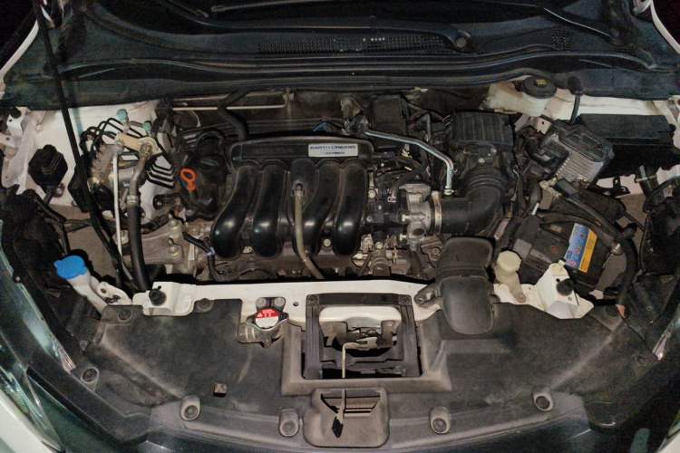 Used Honda Vezel 2018 1.5L CVT 2WD Technology Elite Model Engine Bay