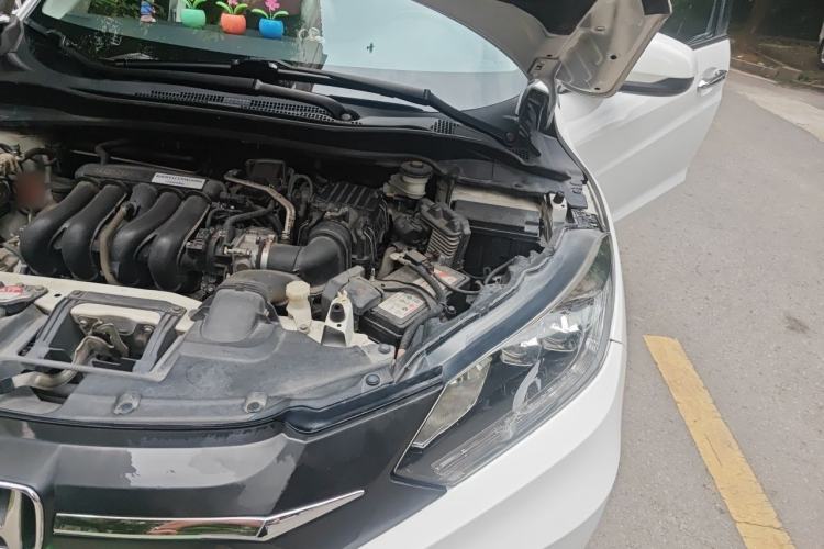 Used Honda Vezel 2018 1.5L CVT 2WD Technology Elite Model Engine Bay Left