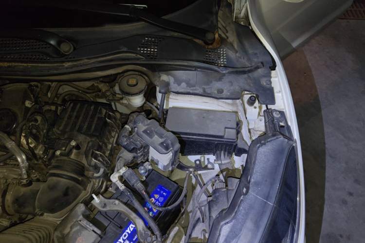 Used Honda Vezel 2018 1.5L CVT 2WD Technology Elite Model Engine Bay Left