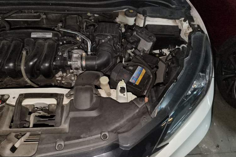Used Honda Vezel 2018 1.5L CVT 2WD Technology Elite Model Engine Bay Left
