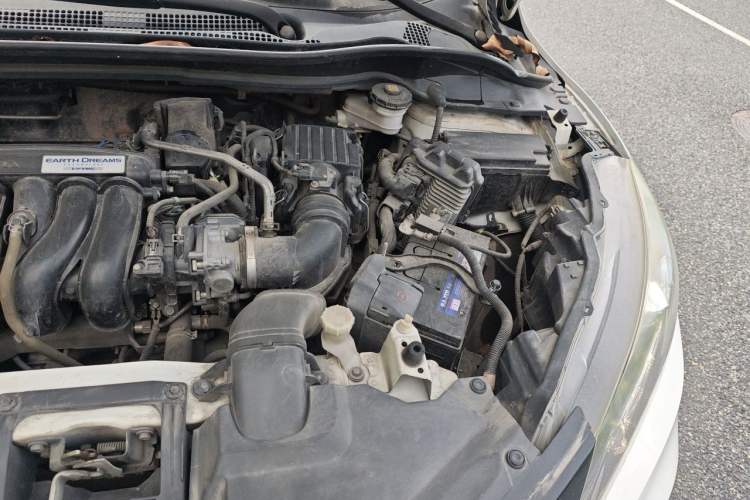 Used Honda Vezel 2018 1.5L CVT 2WD Technology Elite Model Engine Bay Left
