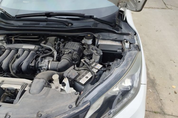 Used Honda Vezel 2018 1.5L CVT 2WD Technology Elite Model Engine Bay Left