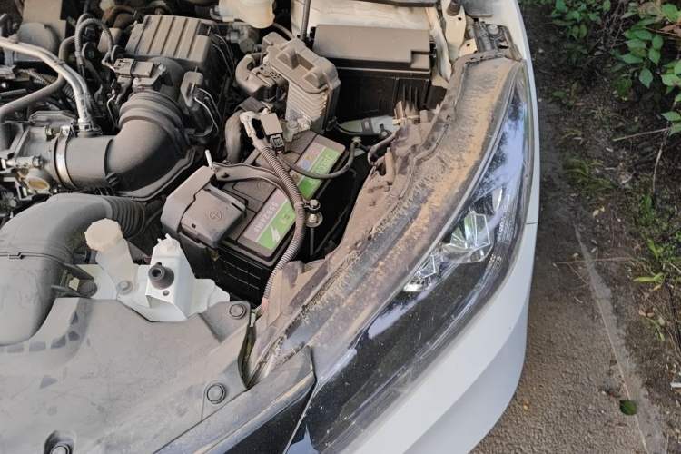 Used Honda Vezel 2018 1.5L CVT 2WD Technology Elite Model Engine Bay Left