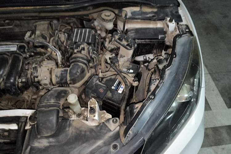 Used Honda Vezel 2018 1.5L CVT 2WD Technology Elite Model Engine Bay Left
