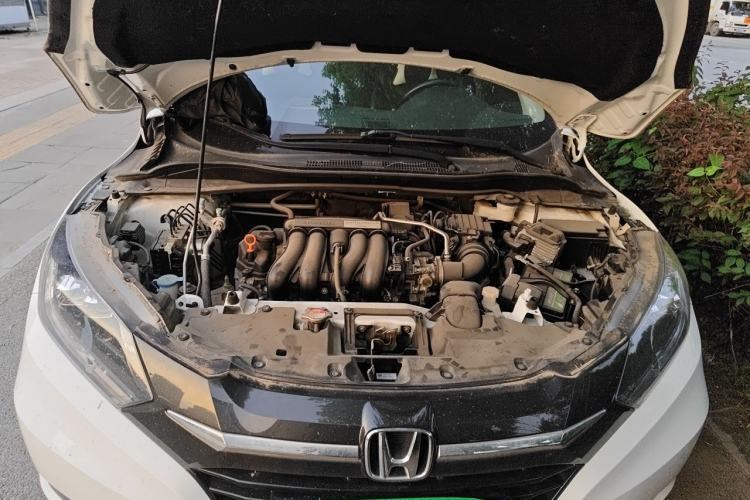 Used Honda Vezel 2018 1.5L CVT 2WD Technology Elite Model Engine Bay