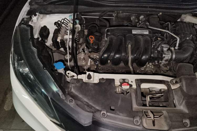 Used Honda Vezel 2018 1.5L CVT 2WD Technology Elite Model Engine Bay Right