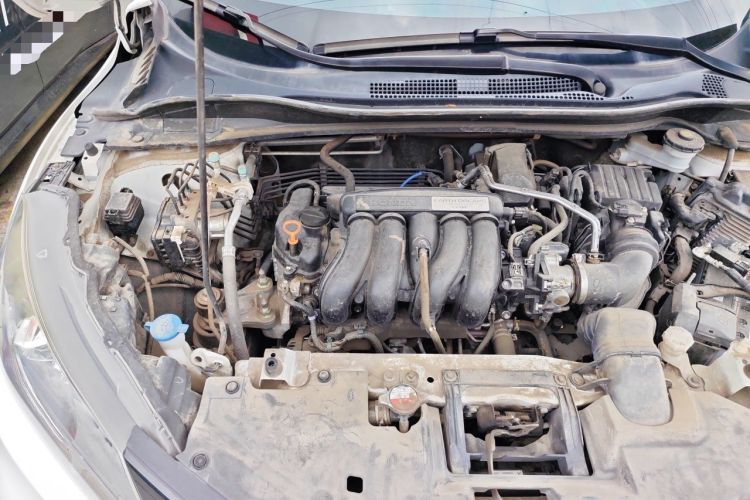 Used Honda Vezel 2018 1.5L CVT 2WD Technology Elite Model Engine Bay Right