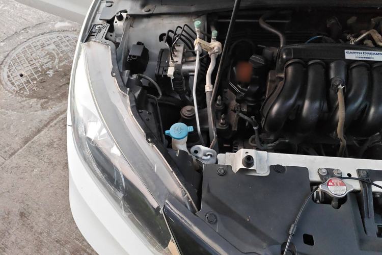 Used Honda Vezel 2018 1.5L CVT 2WD Technology Elite Model Engine Bay Right
