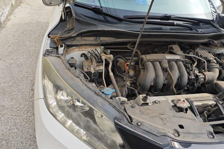 Used Honda Vezel 2018 1.5L CVT 2WD Technology Elite Model Engine Bay Right