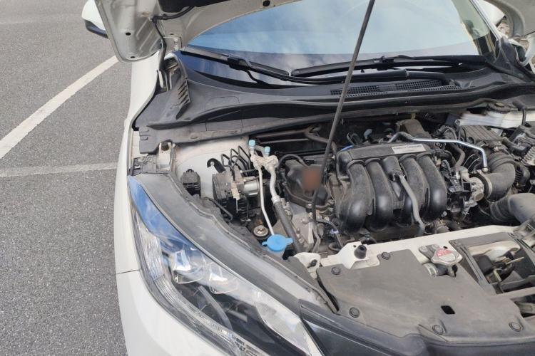 Used Honda Vezel 2018 1.5L CVT 2WD Technology Elite Model Engine Bay Right