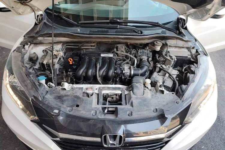 Used Honda Vezel 2018 1.5L CVT 2WD Technology Elite Model Engine Bay