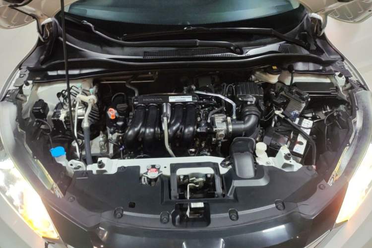 Used Honda Vezel 2018 1.5L CVT 2WD Technology Elite Model Engine Bay