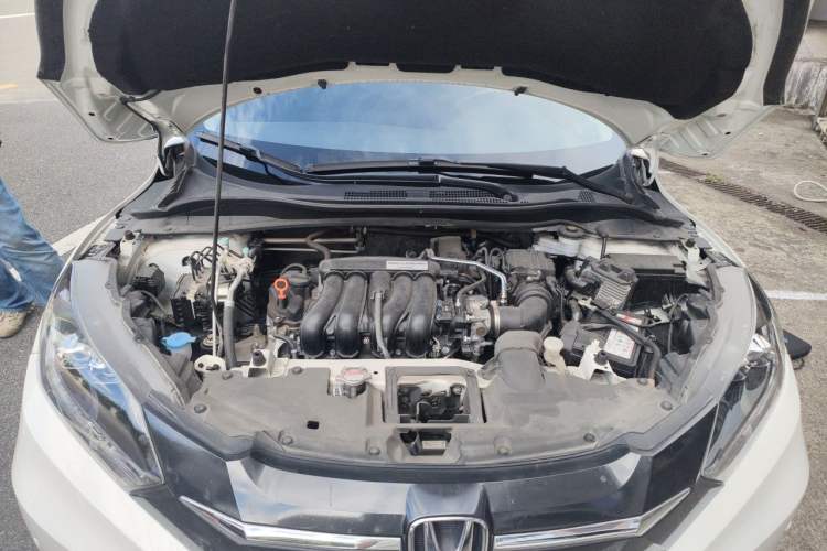 Used Honda Vezel 2018 1.5L CVT 2WD Technology Elite Model Engine Bay