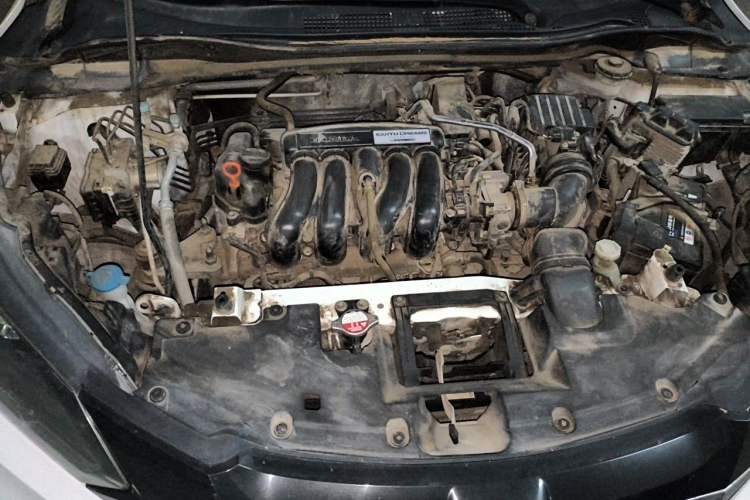 Used Honda Vezel 2018 1.5L CVT 2WD Technology Elite Model Engine Bay