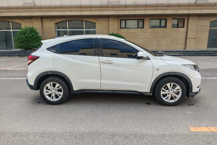 Used Honda Vezel 2018 1.5L CVT 2WD Technology Elite Model Exterior 2