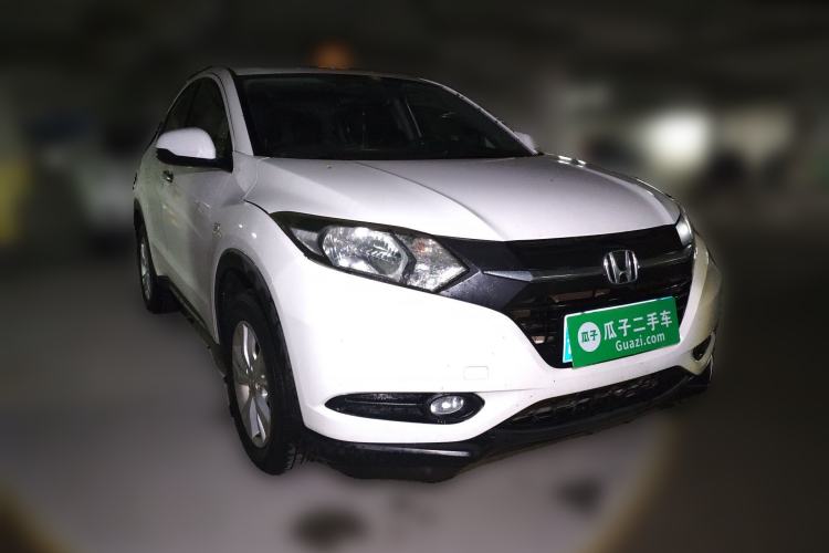 Used Honda Vezel 2018 1.5L CVT 2WD Technology Elite Model Front Right 45 Deg