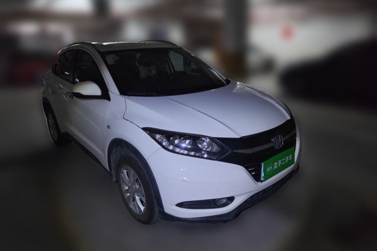 Used Honda Vezel 2018 1.5L CVT 2WD Technology Elite Model Front Right 45 Deg