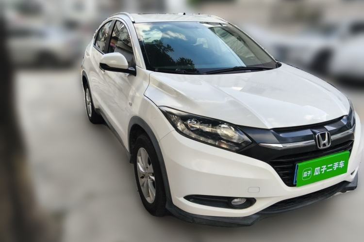 Used Honda Vezel 2018 1.5L CVT 2WD Technology Elite Model Front Right 45 Deg