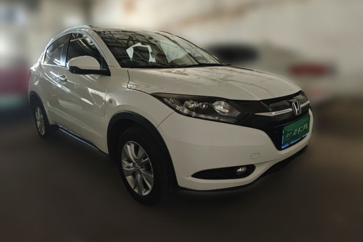 Used Honda Vezel 2018 1.5L CVT 2WD Technology Elite Model Front Right 45 Deg