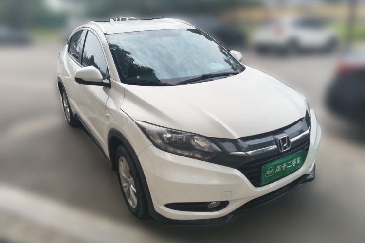 Used Honda Vezel 2018 1.5L CVT 2WD Technology Elite Model Front Right 45 Deg