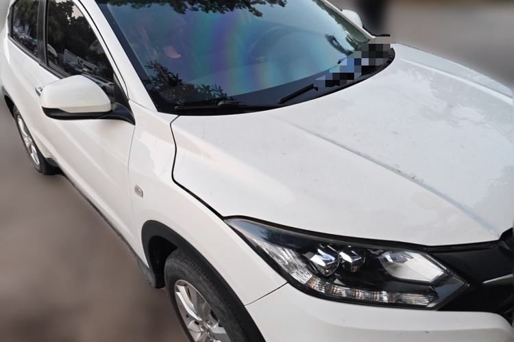 Used Honda Vezel 2018 1.5L CVT 2WD Technology Elite Model Front Right 45 Deg