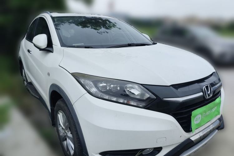 Used Honda Vezel 2018 1.5L CVT 2WD Technology Elite Model Front Right 45 Deg