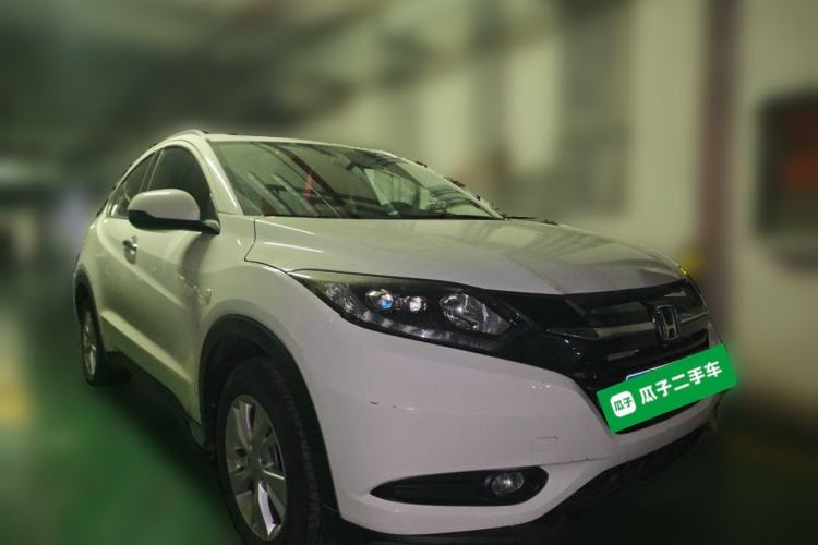 Used Honda Vezel 2018 1.5L CVT 2WD Technology Elite Model Front Right 45 Deg