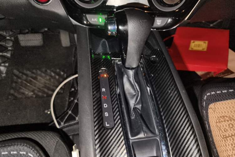 Used Honda Vezel 2018 1.5L CVT 2WD Technology Elite Model Gear Lever