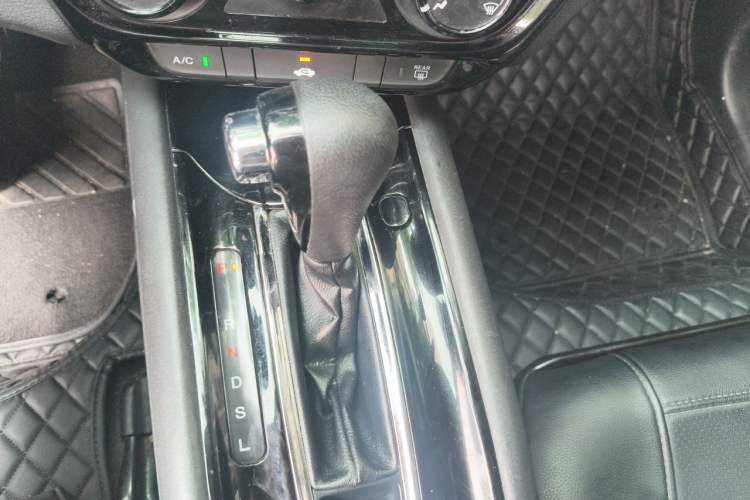 Used Honda Vezel 2018 1.5L CVT 2WD Technology Elite Model Gear Lever