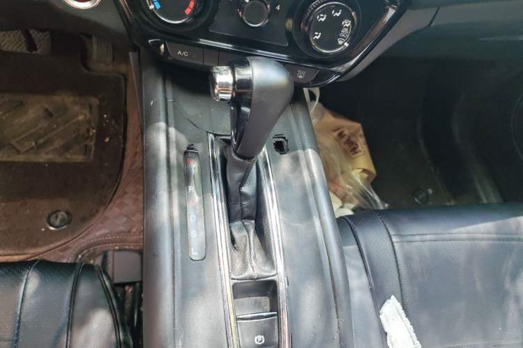 Used Honda Vezel 2018 1.5L CVT 2WD Technology Elite Model Gear Lever