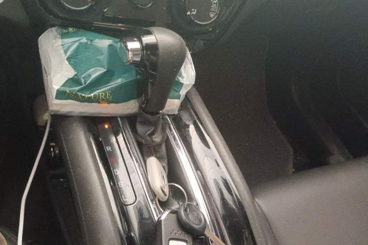Used Honda Vezel 2018 1.5L CVT 2WD Technology Elite Model Gear Lever