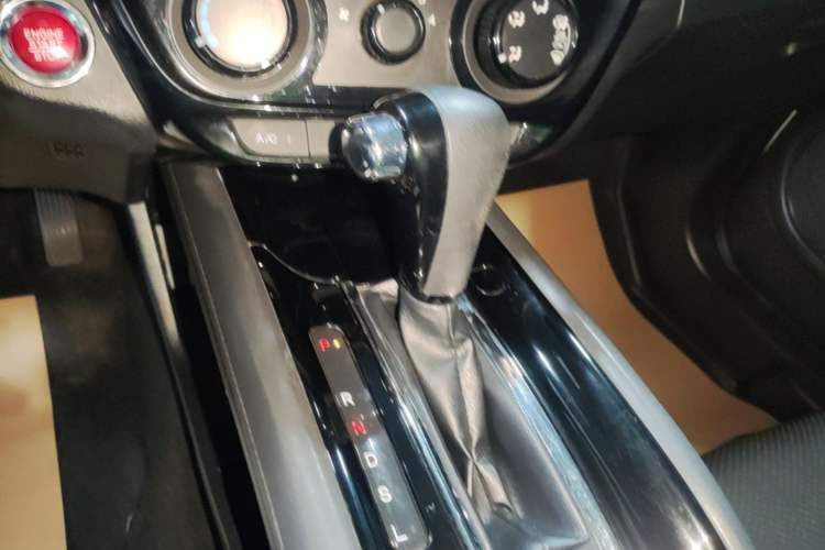Used Honda Vezel 2018 1.5L CVT 2WD Technology Elite Model Gear Lever