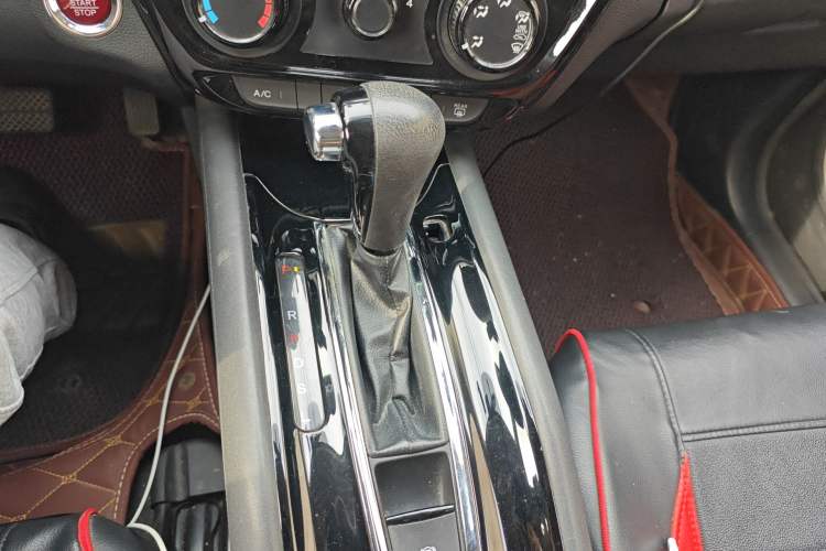 Used Honda Vezel 2018 1.5L CVT 2WD Technology Elite Model Gear Lever