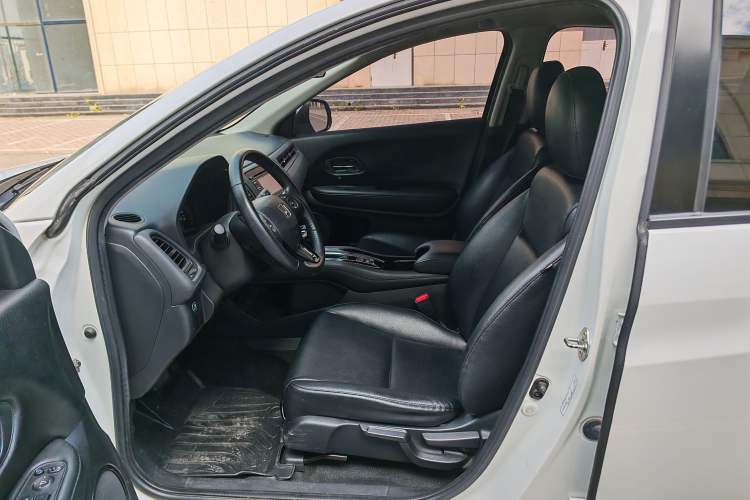 Used Honda Vezel 2018 1.5L CVT 2WD Technology Elite Model Interior 3