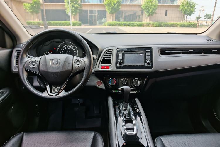 Used Honda Vezel 2018 1.5L CVT 2WD Technology Elite Model Interior 4