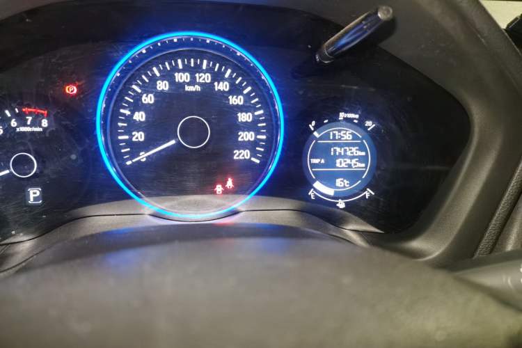 Used Honda Vezel 2018 1.5L CVT 2WD Technology Elite Model Odometer Close Up