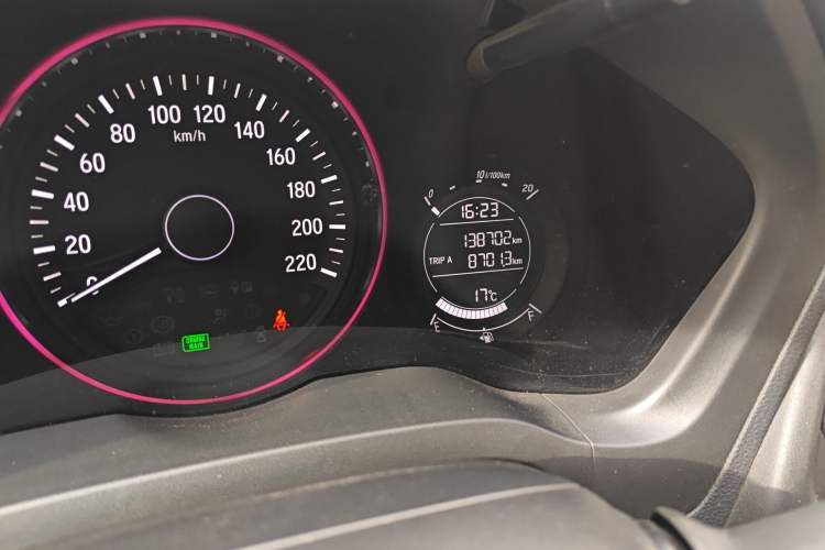 Used Honda Vezel 2018 1.5L CVT 2WD Technology Elite Model Odometer Close Up