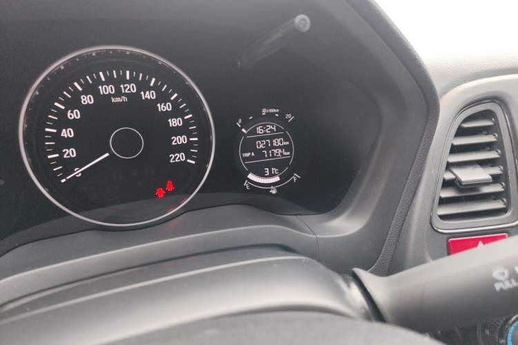 Used Honda Vezel 2018 1.5L CVT 2WD Technology Elite Model Odometer Close Up