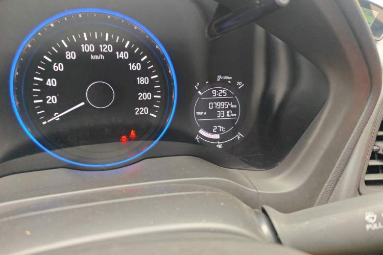 Used Honda Vezel 2018 1.5L CVT 2WD Technology Elite Model Odometer Close Up