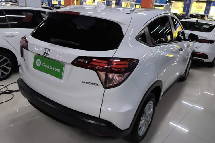 Used Honda Vezel 2018 1.5L CVT 2WD Technology Elite Model Rear Right 45 Deg